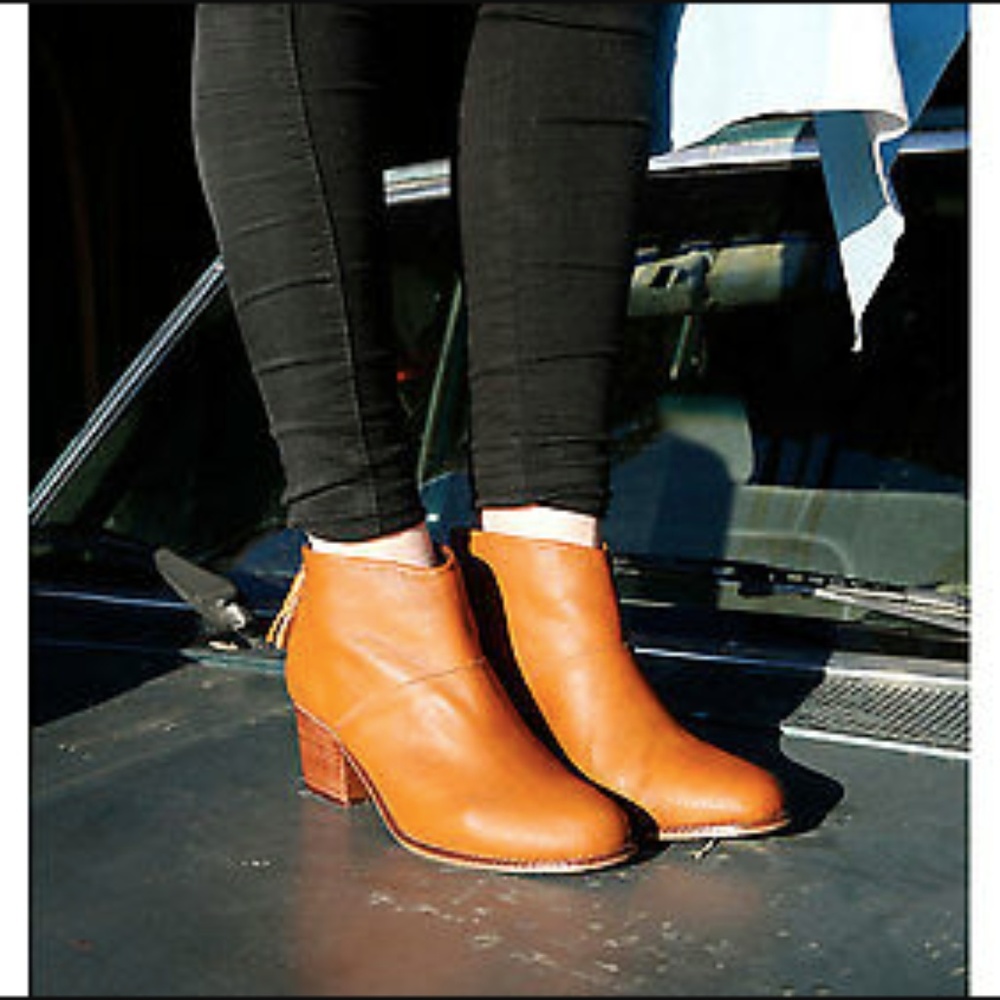 Toms Tan Ankle Boots